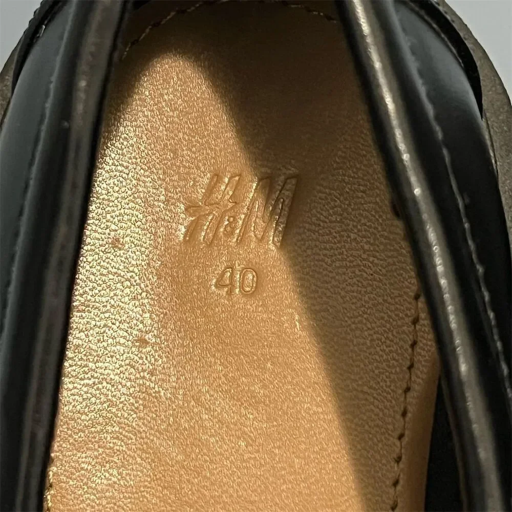 H&M Women's Black Faux Leather Platform Loafers 9 Chunky Gold Chain Gothic Party